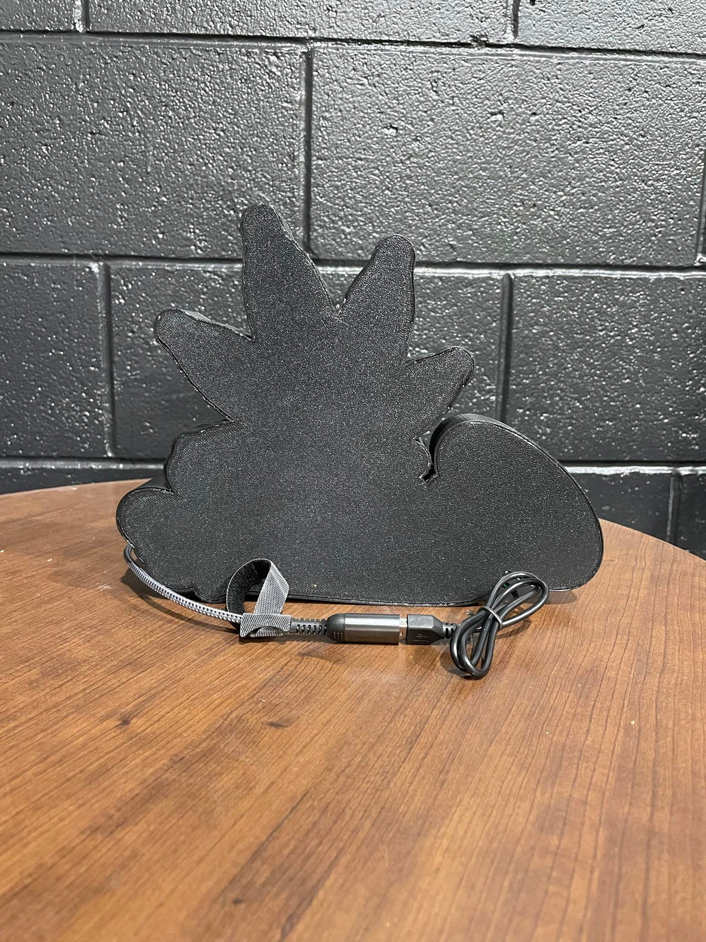 Cannabis Lamp. RGB Lights. Includes Remote. USB Powered.