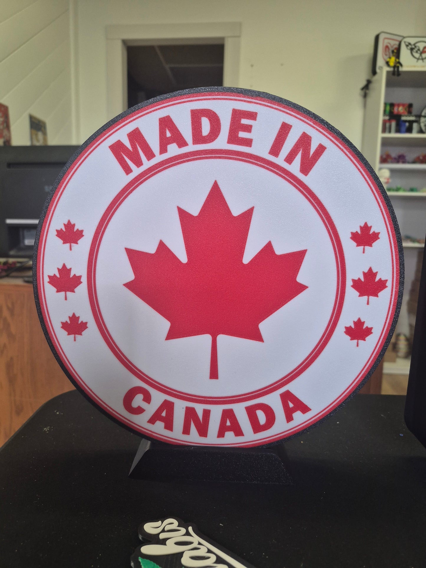 Made In Canada Round LED Lightbox.