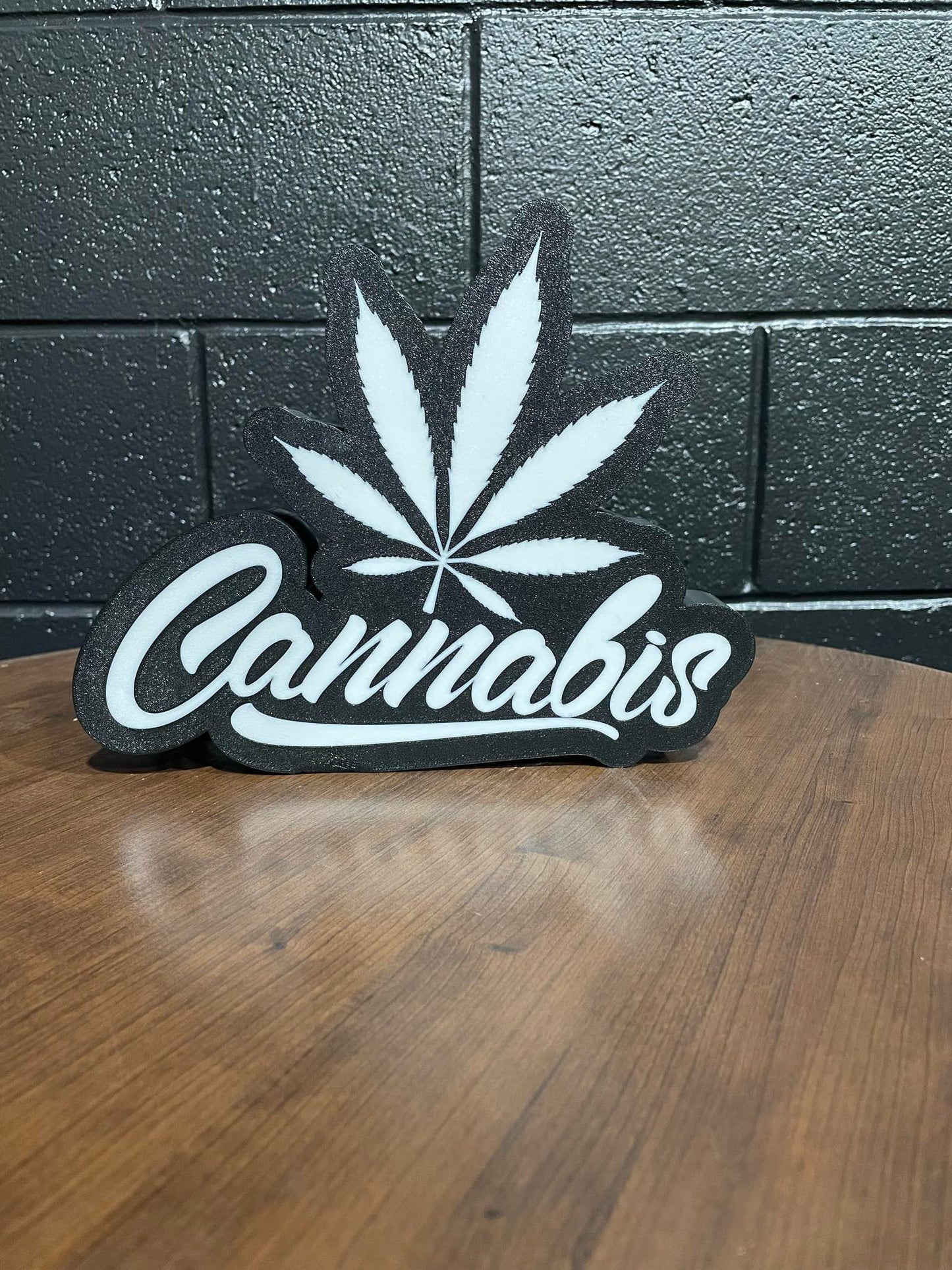 Cannabis Lamp. RGB Lights. Includes Remote. USB Powered.